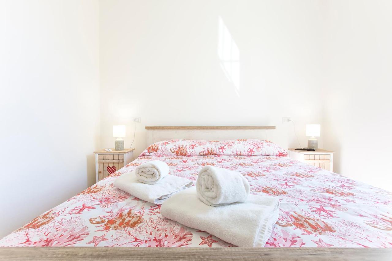 Il Giardino Fiorito Casa Vacanze アルゲーロ エクステリア 写真