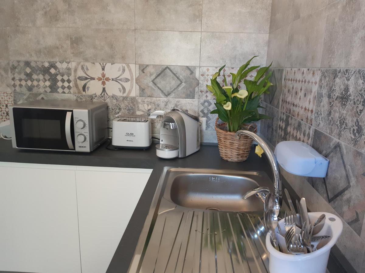 Il Giardino Fiorito Casa Vacanze アルゲーロ エクステリア 写真